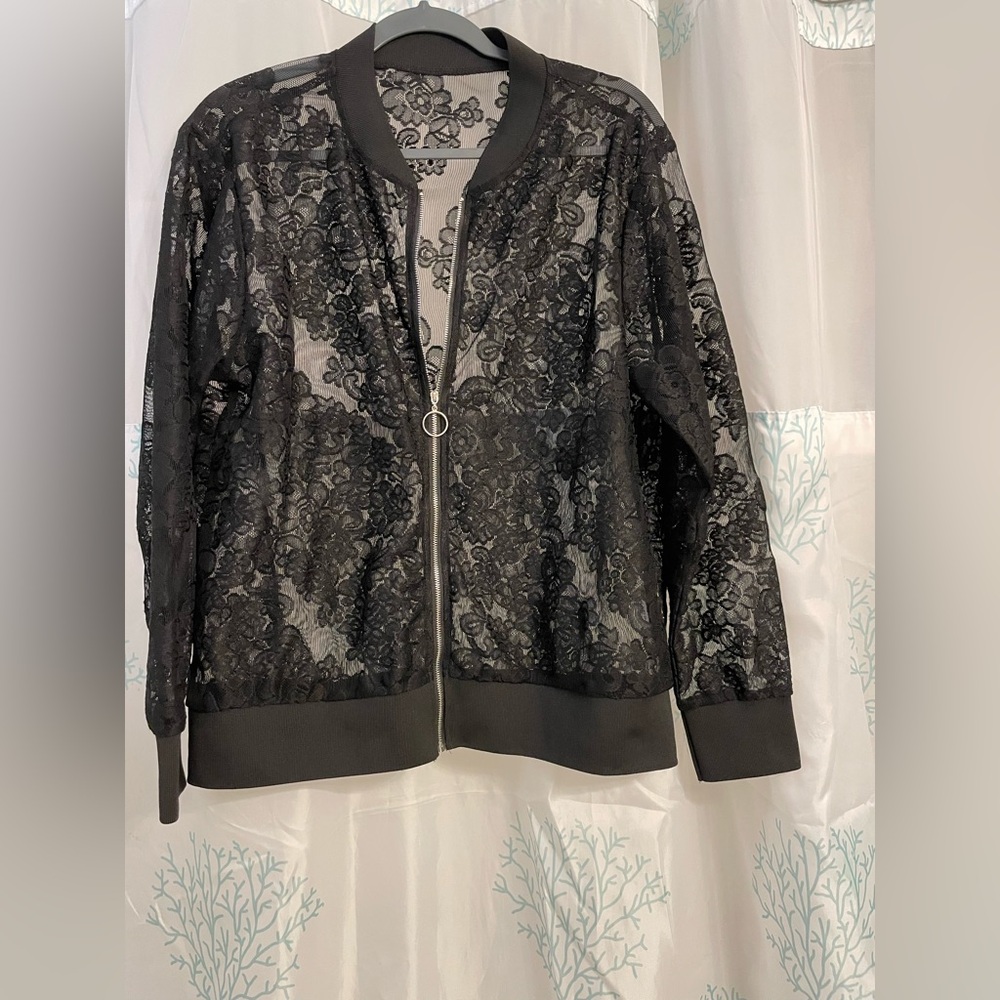 Chic Black Lace Bomber Jacket